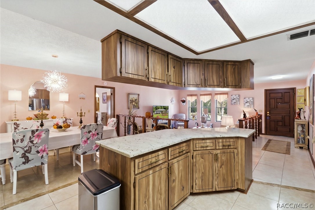 5 Mangrove Court S, Homosassa, FL 34446