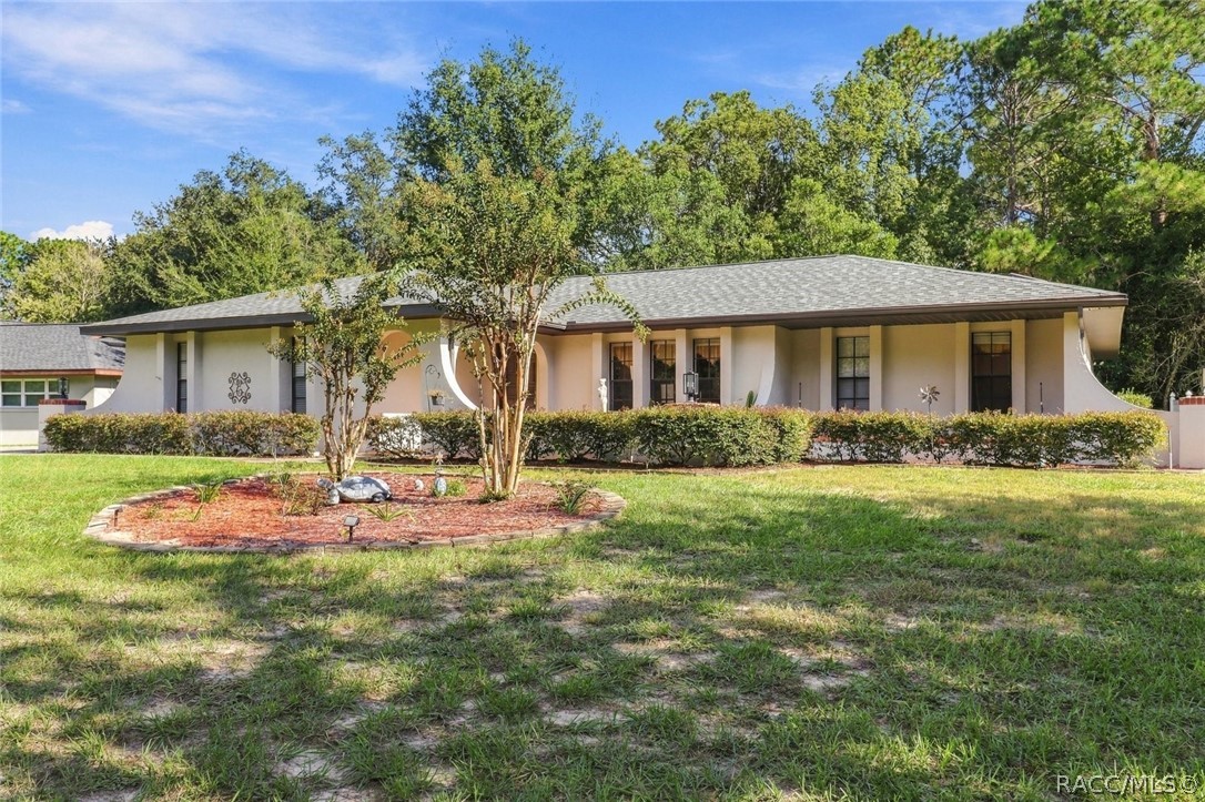 5 Mangrove Court S, Homosassa, FL 34446