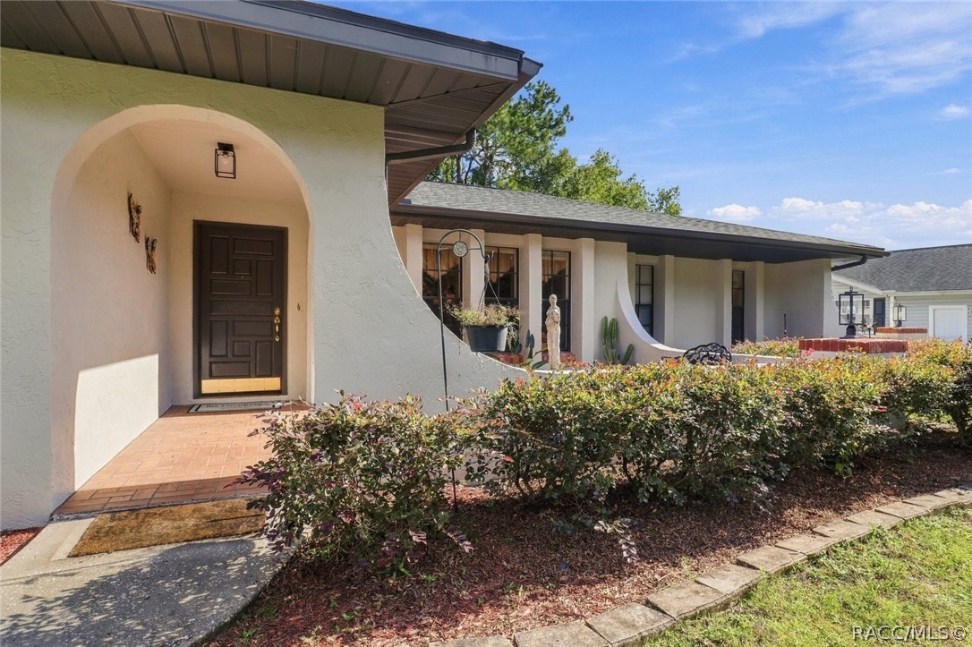 5 Mangrove Court S, Homosassa, FL 34446
