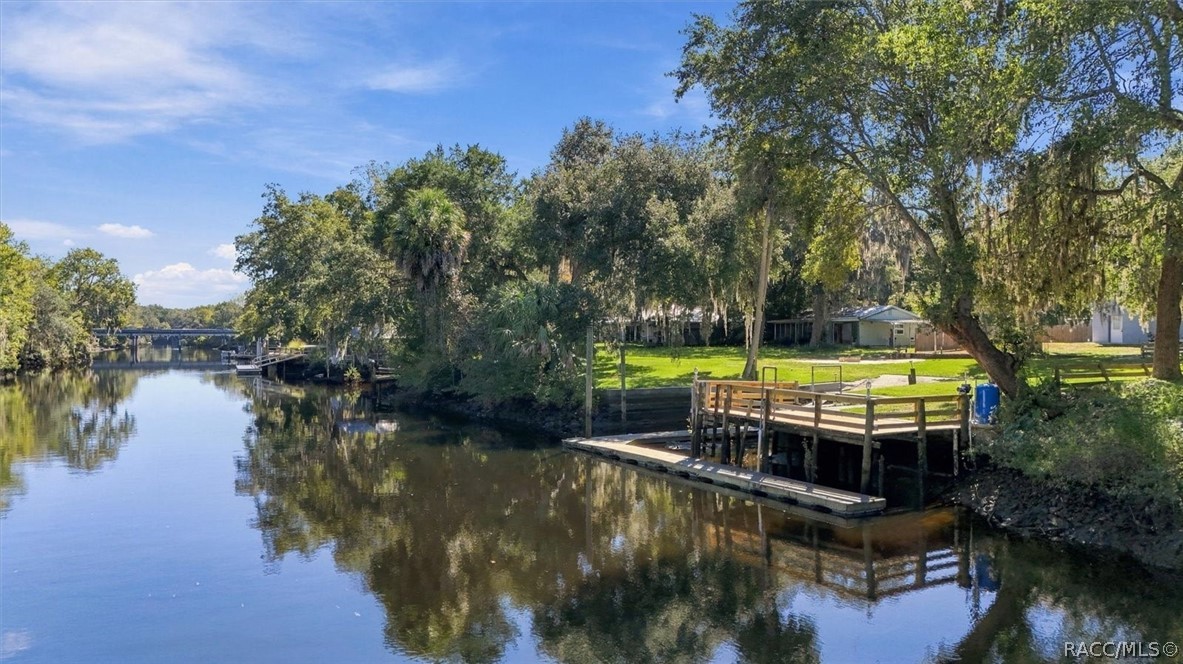 14191 W River Road, Inglis, FL 34449
