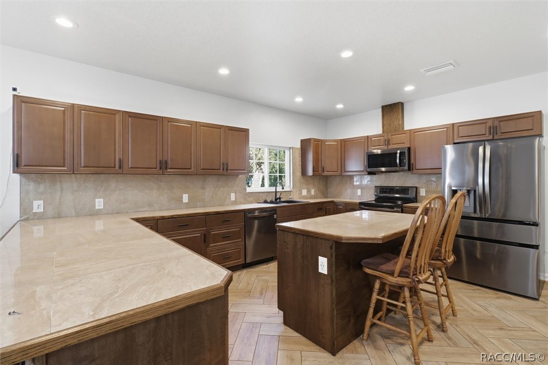 14191 W River Road, Inglis, FL 34449