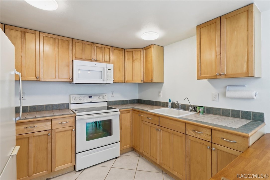 14191 W River Road, Inglis, FL 34449
