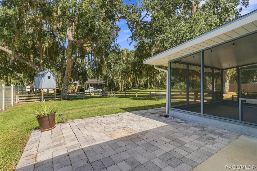 14191 W River Road, Inglis, FL 34449
