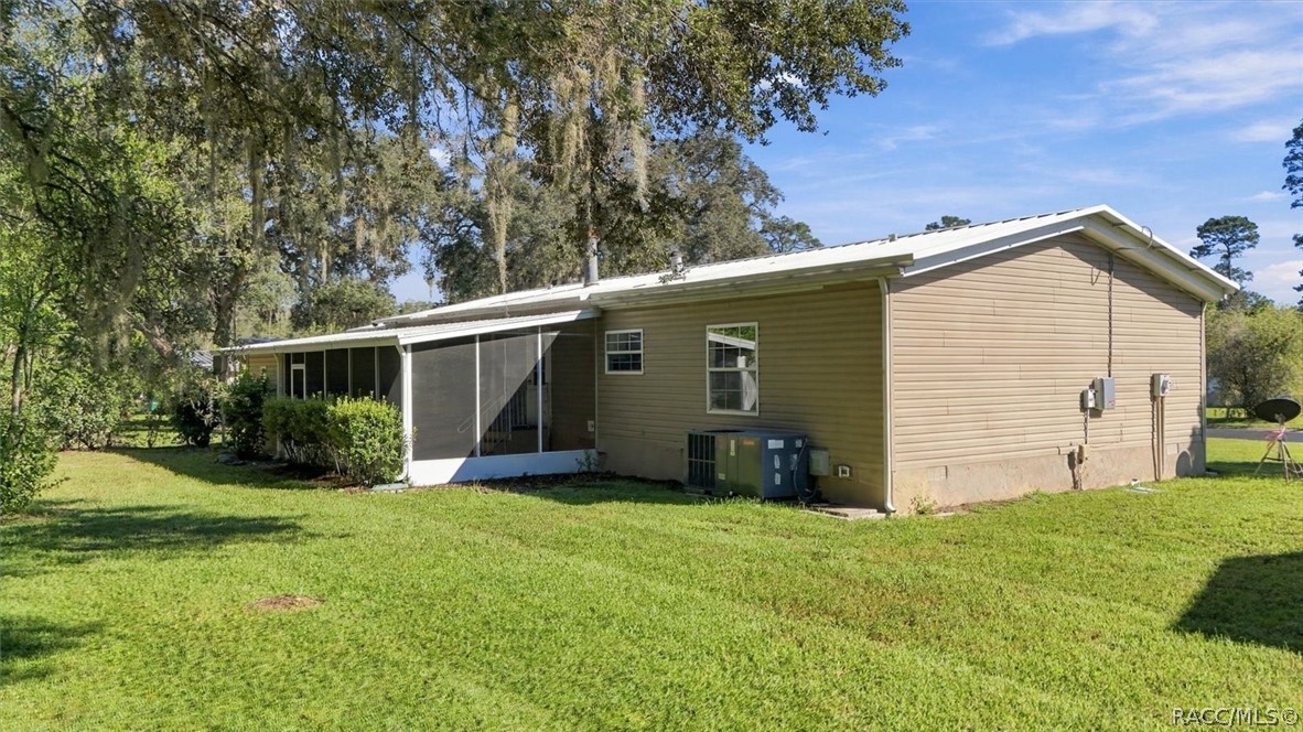 7899 W Fostoria Drive, Dunnellon, FL 34433