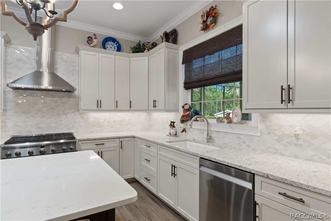 4554 N Perry Drive, Beverly Hills, FL 34465