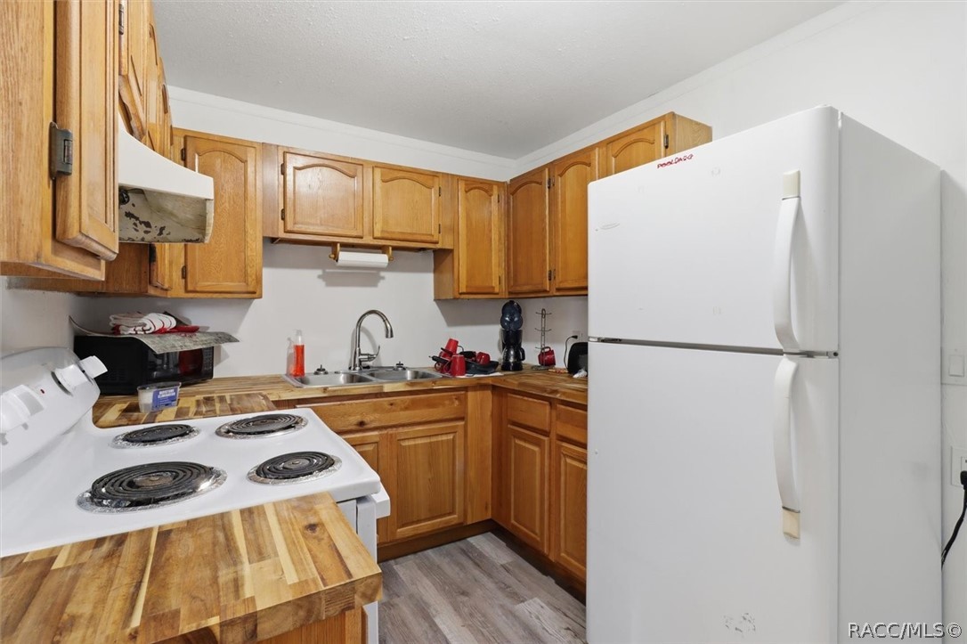 557 NE 8th Avenue, Crystal River, FL 34428