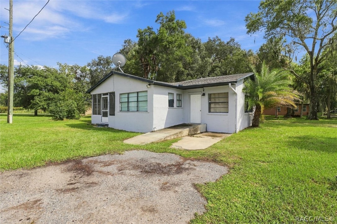 557 NE 8th Avenue, Crystal River, FL 34428