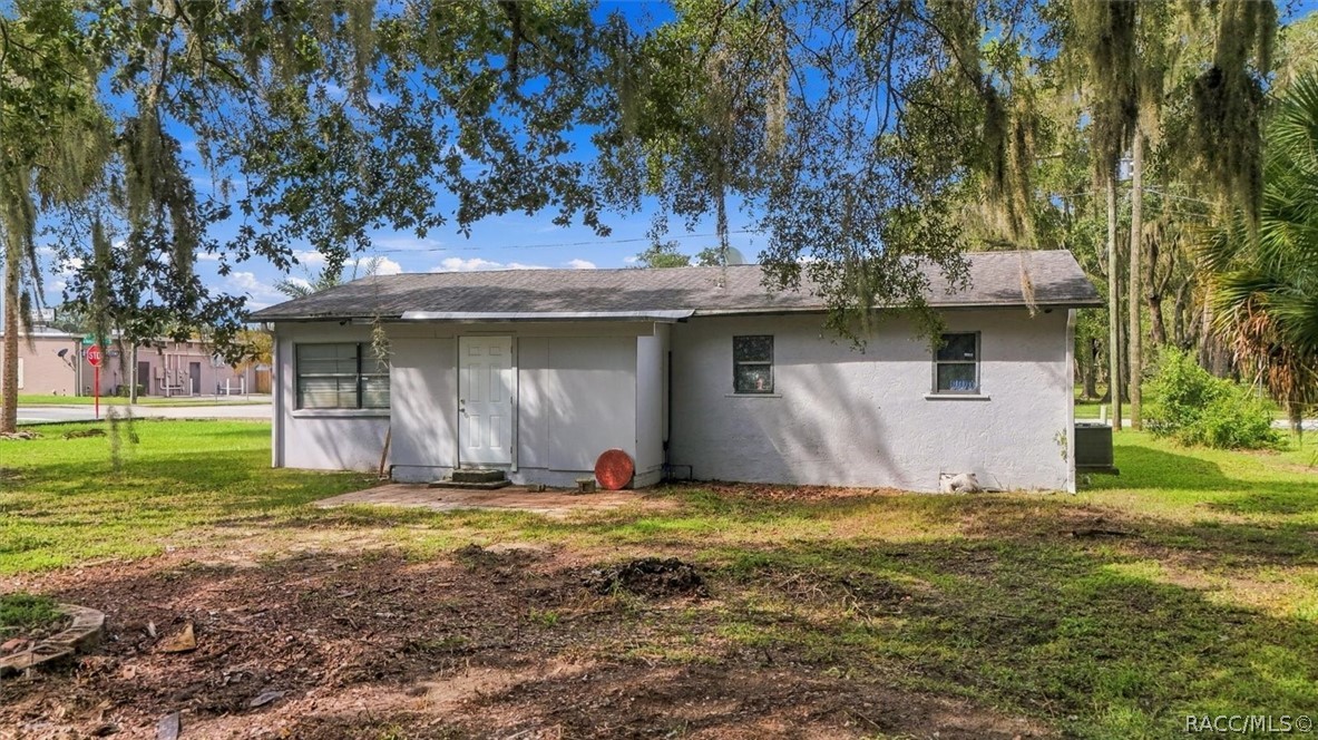 557 NE 8th Avenue, Crystal River, FL 34428