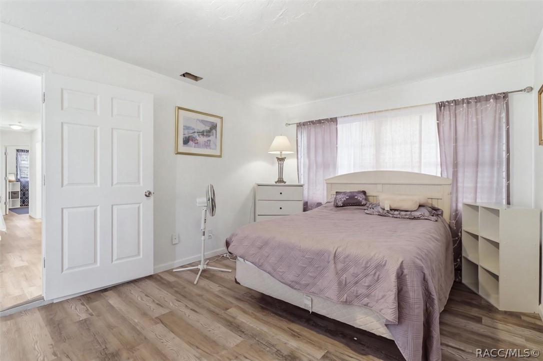 557 NE 8th Avenue, Crystal River, FL 34428