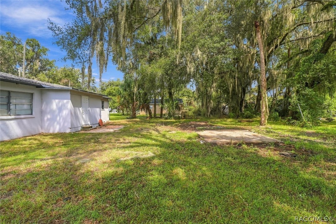 557 NE 8th Avenue, Crystal River, FL 34428