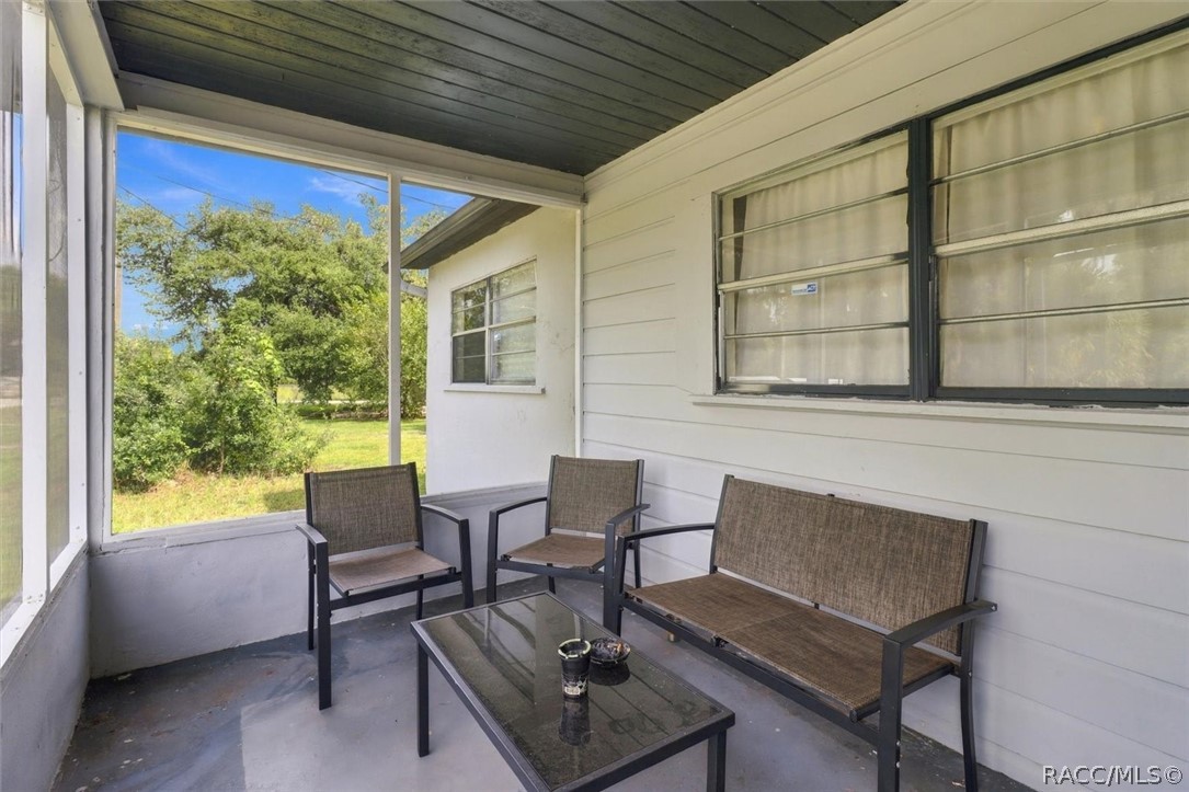 557 NE 8th Avenue, Crystal River, FL 34428