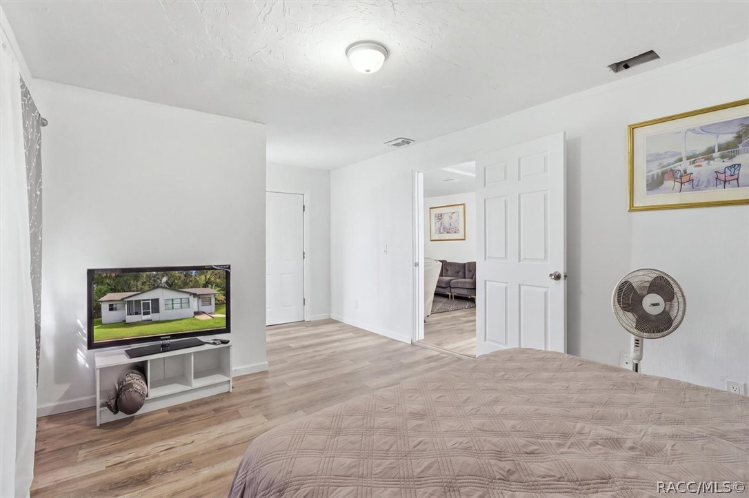 557 NE 8th Avenue, Crystal River, FL 34428
