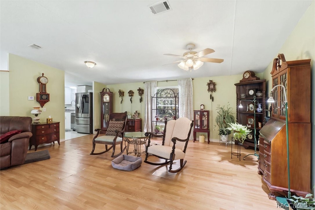 5739 W Holiday Street, Homosassa, FL 34446