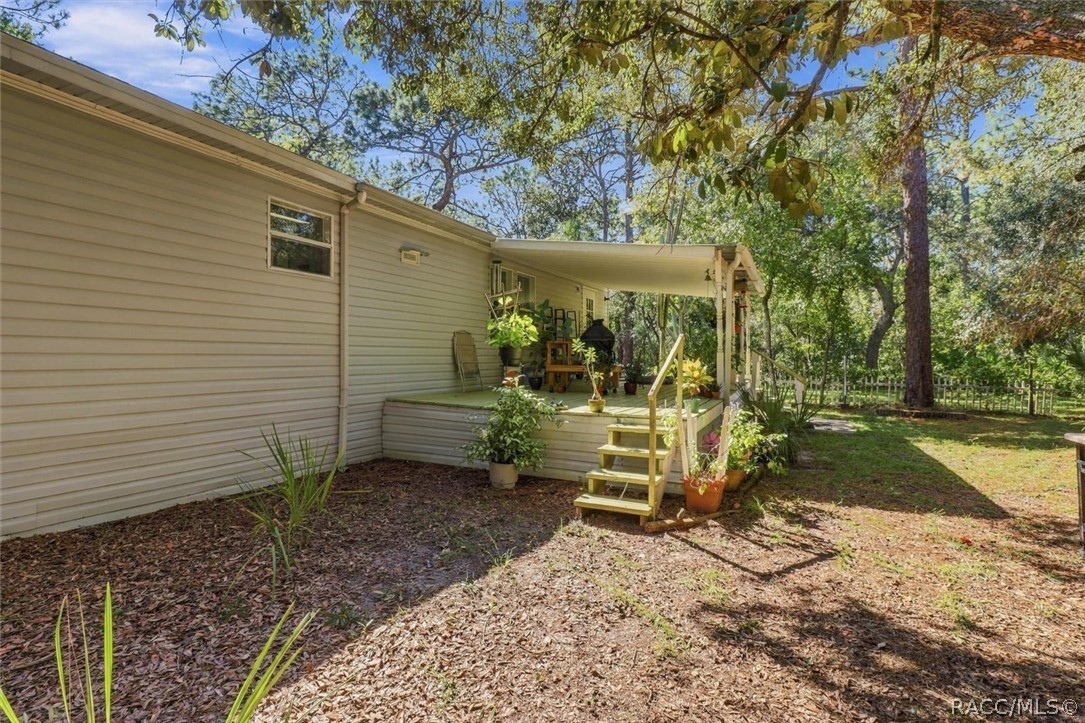 5739 W Holiday Street, Homosassa, FL 34446