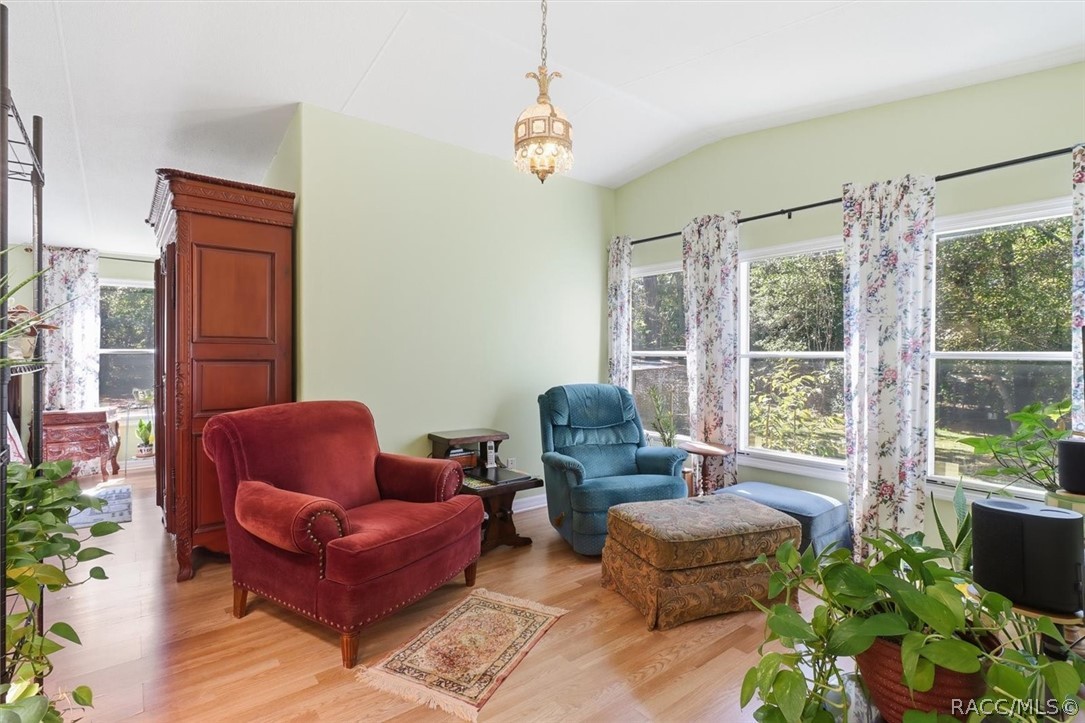 5739 W Holiday Street, Homosassa, FL 34446