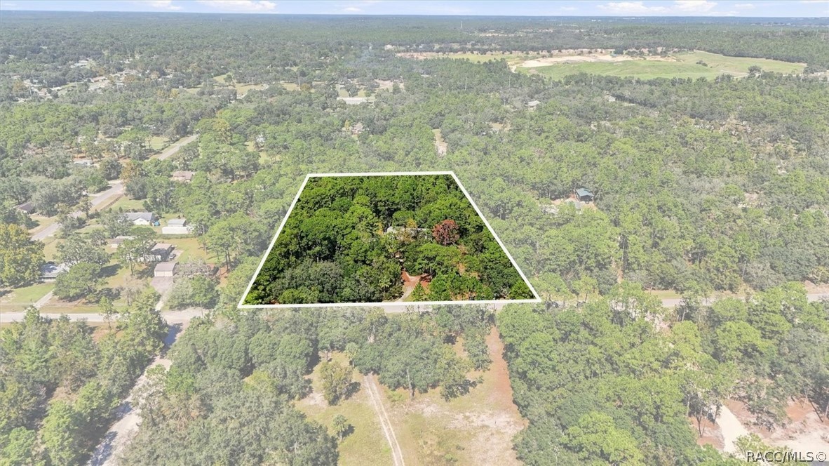 5739 W Holiday Street, Homosassa, FL 34446