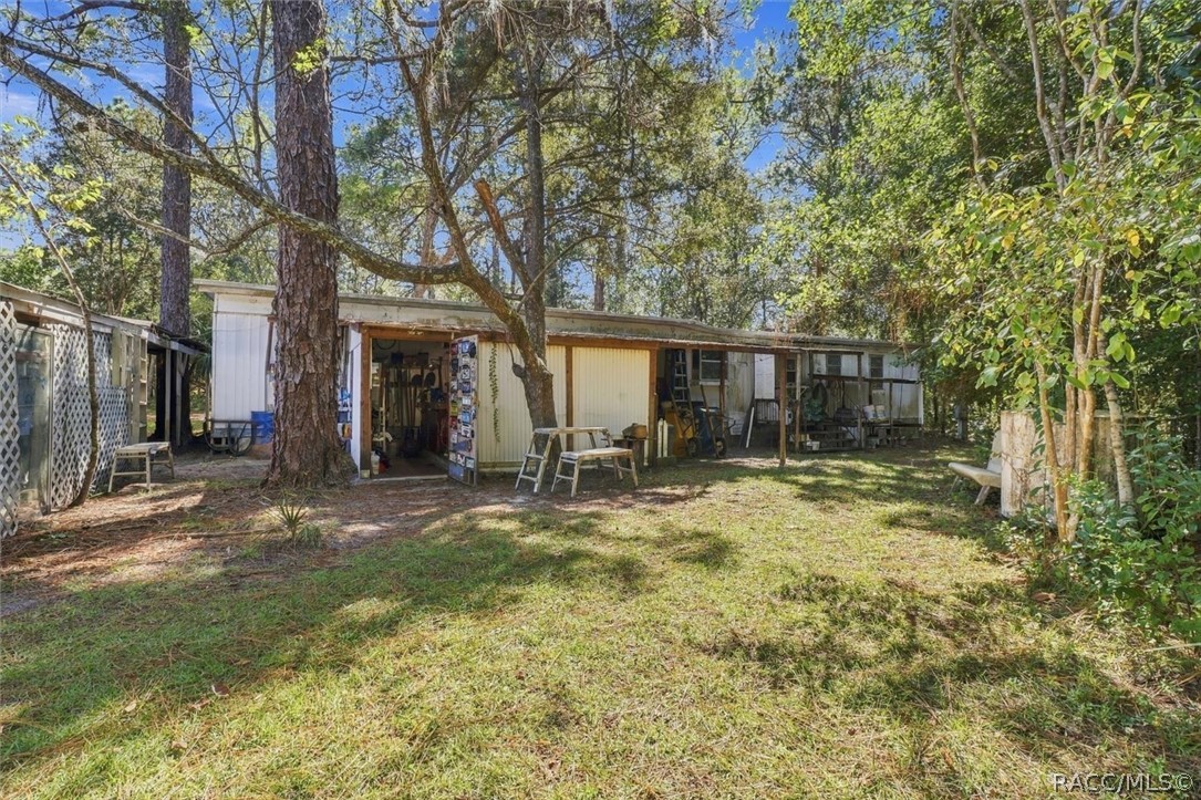 5739 W Holiday Street, Homosassa, FL 34446