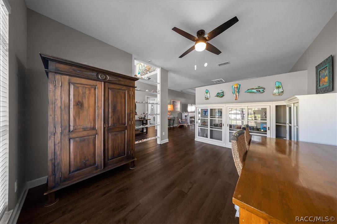1927 SE 4th Avenue, Crystal River, FL 34429