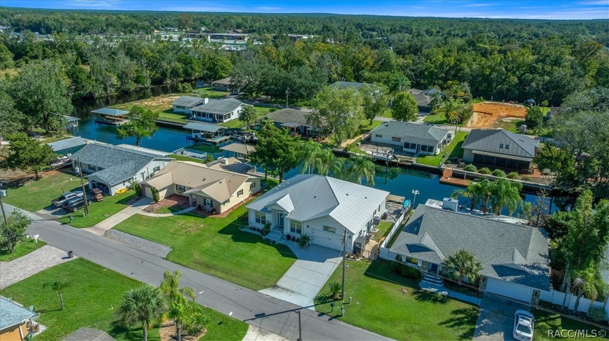 1927 SE 4th Avenue, Crystal River, FL 34429