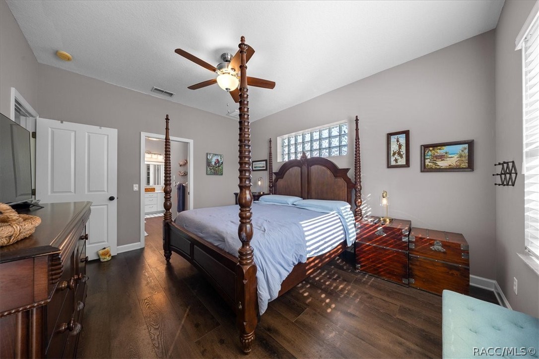 1927 SE 4th Avenue, Crystal River, FL 34429