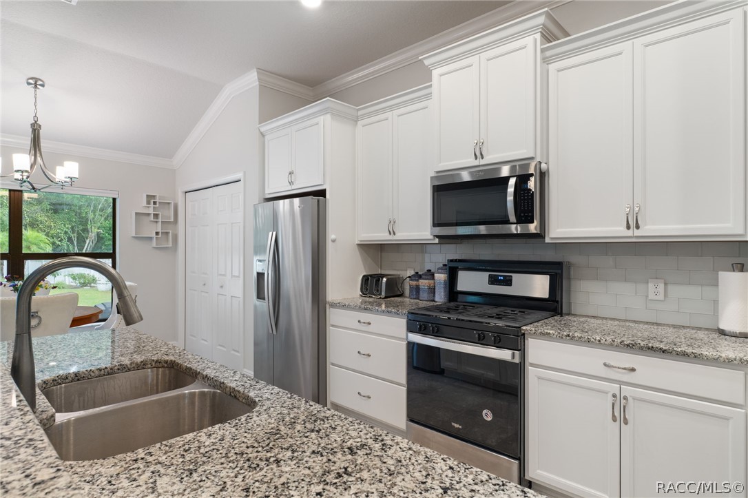 3525 N Chandler Drive, Hernando, FL 34442 3525 N Chandler Drive, Hernando, FL 34442