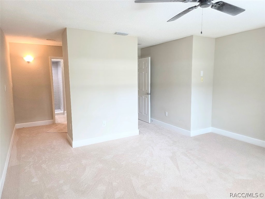 11612 W Kingfisher Court, Crystal River, FL 34429