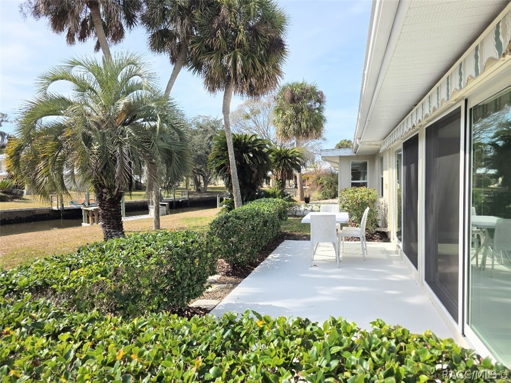 11612 W Kingfisher Court, Crystal River, FL 34429
