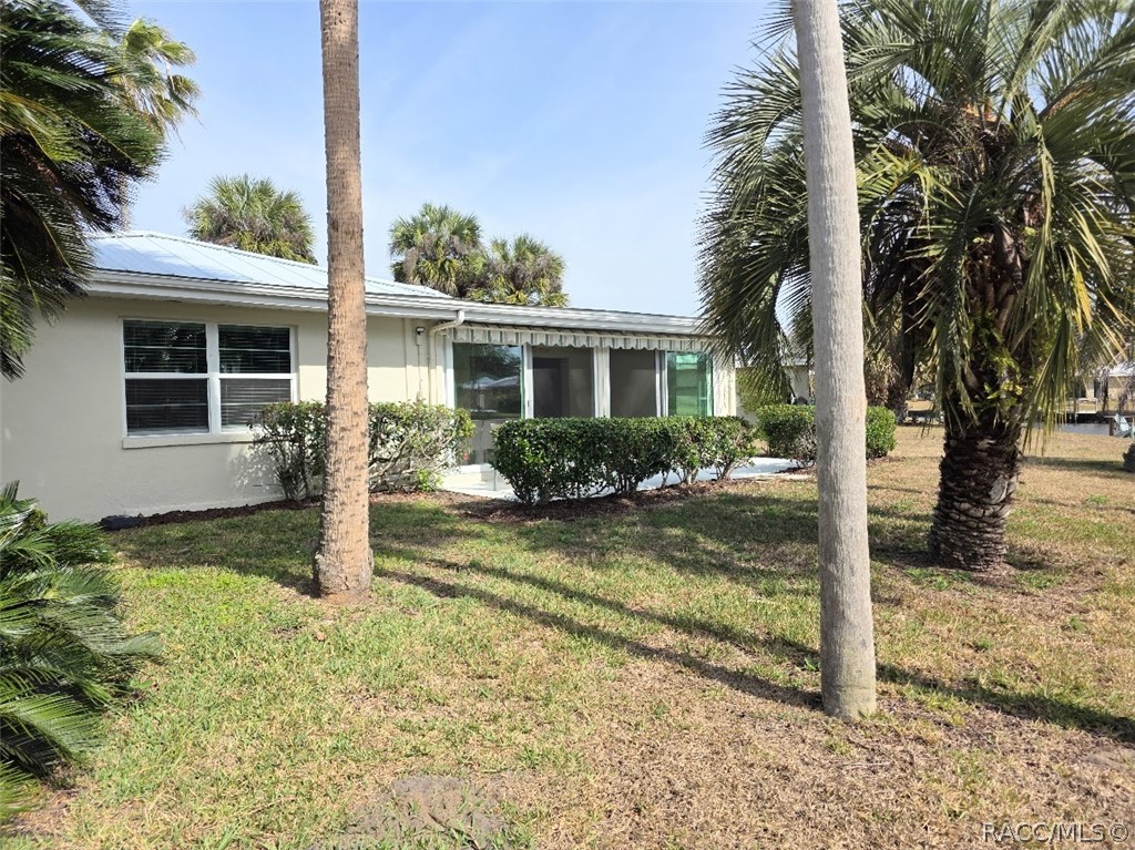 11612 W Kingfisher Court, Crystal River, FL 34429