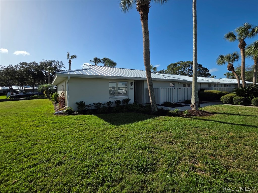 11612 W Kingfisher Court, Crystal River, FL 34429