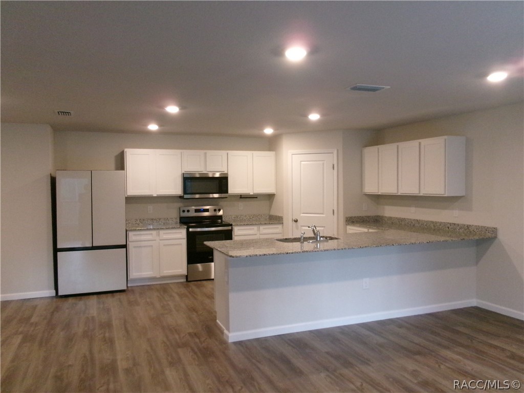 32 Pagoda Drive, Homosassa, FL 34446