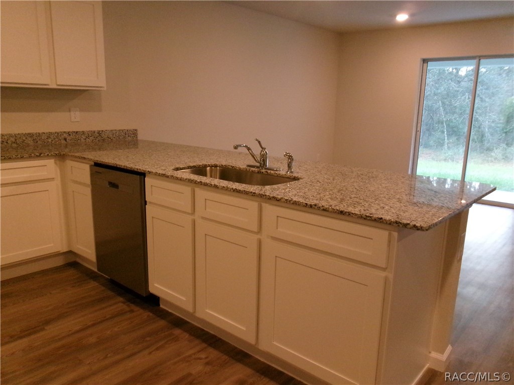 32 Pagoda Drive, Homosassa, FL 34446