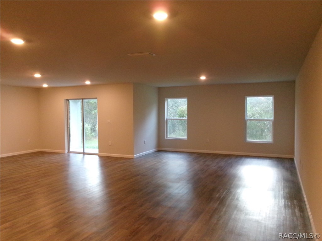 32 Pagoda Drive, Homosassa, FL 34446