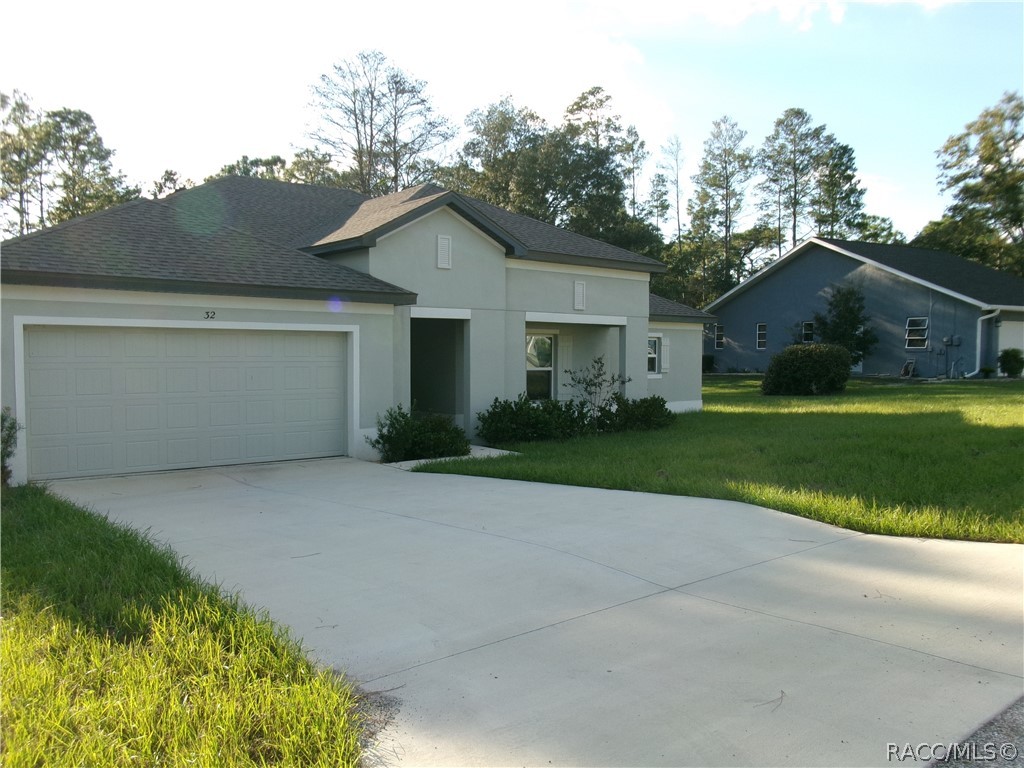 32 Pagoda Drive, Homosassa, FL 34446