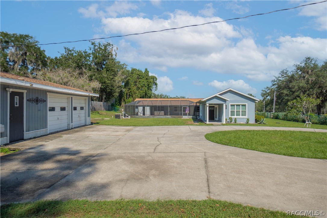 302 S Apopka Avenue, Inverness, FL 34452
