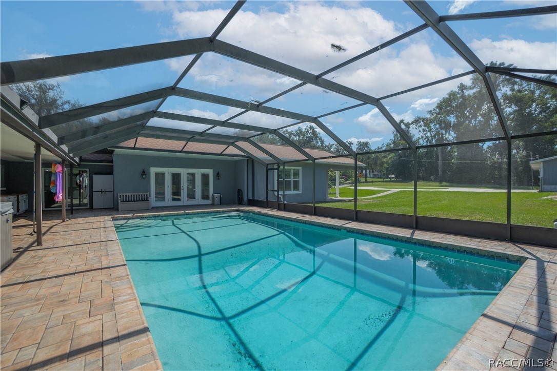 302 S Apopka Avenue, Inverness, FL 34452
