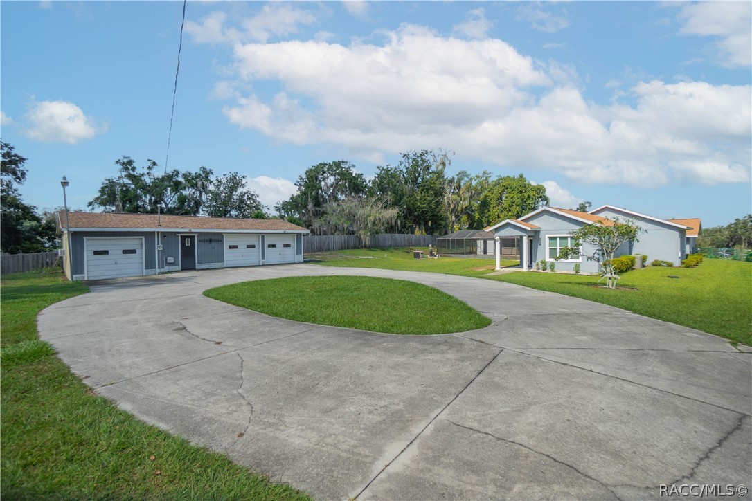 302 S Apopka Avenue, Inverness, FL 34452