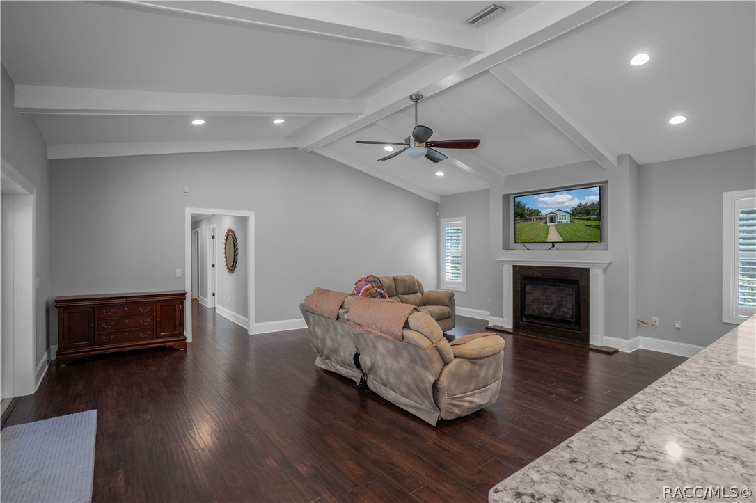 302 S Apopka Avenue, Inverness, FL 34452