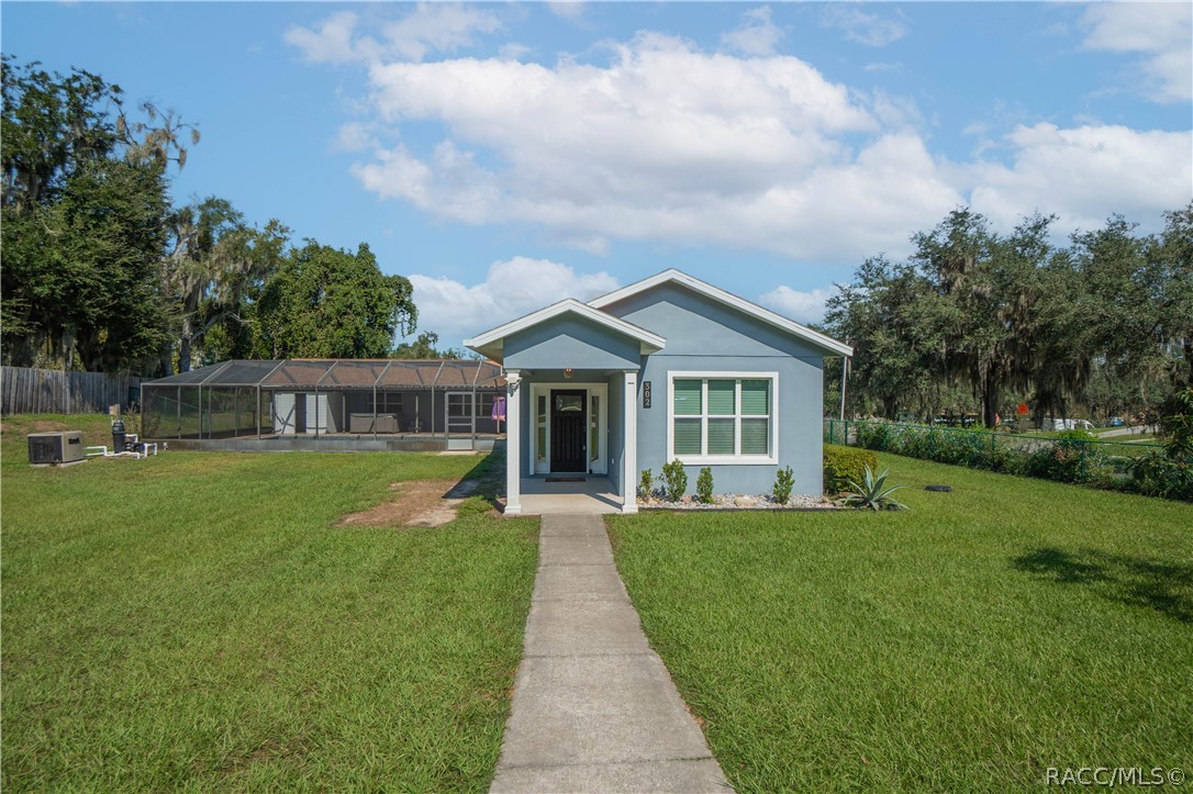 302 S Apopka Avenue, Inverness, FL 34452