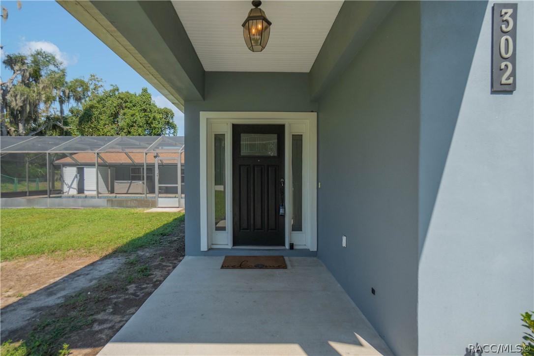 302 S Apopka Avenue, Inverness, FL 34452