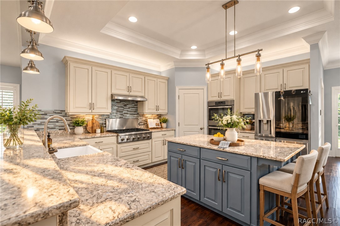 302 S Apopka Avenue, Inverness, FL 34452