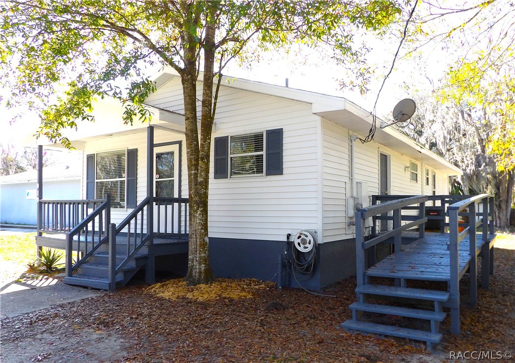 818 NE 5th Avenue, Crystal River, FL 34428 818 NE 5th Avenue, Crystal River, FL 34428