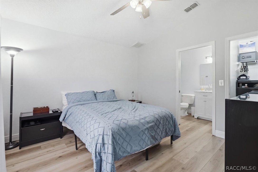 1573 W Elder Lane, Citrus Springs, FL 34434