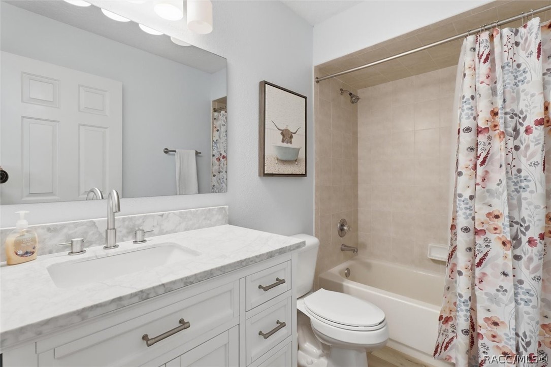1573 W Elder Lane, Citrus Springs, FL 34434