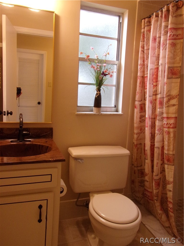6715 E Red Robin Lane, Inverness, FL 34452