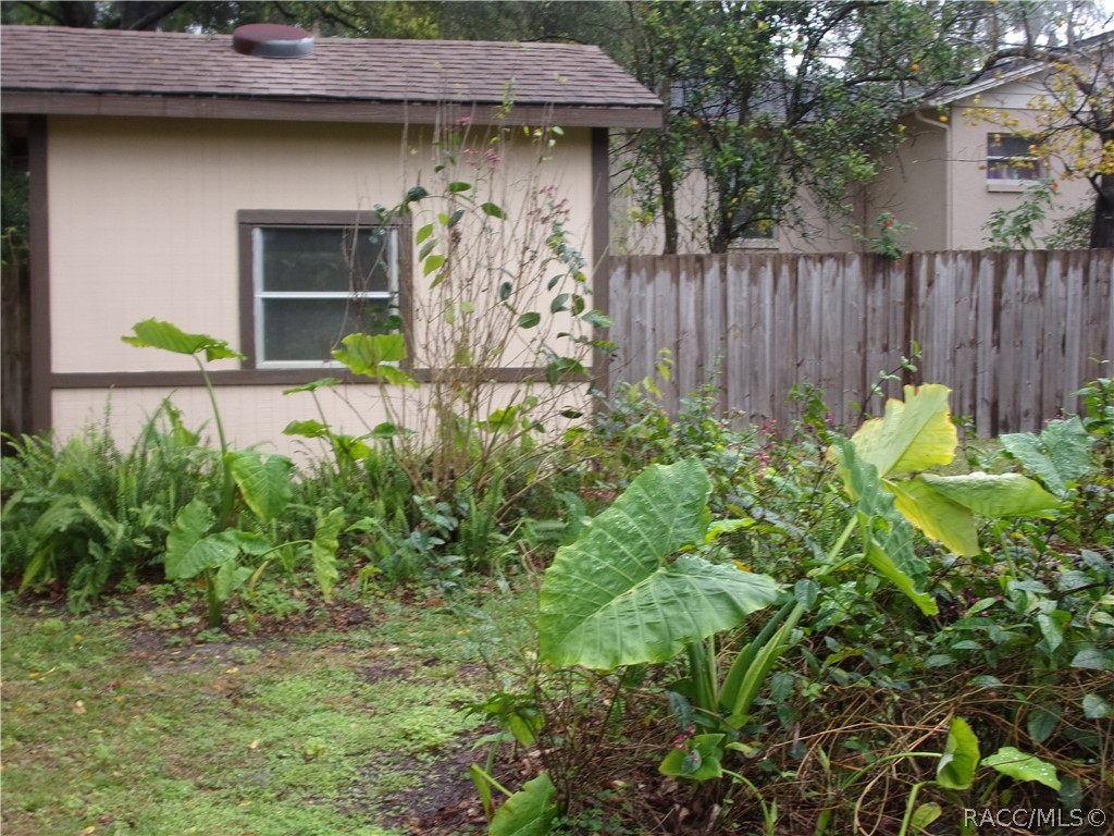 6715 E Red Robin Lane, Inverness, FL 34452