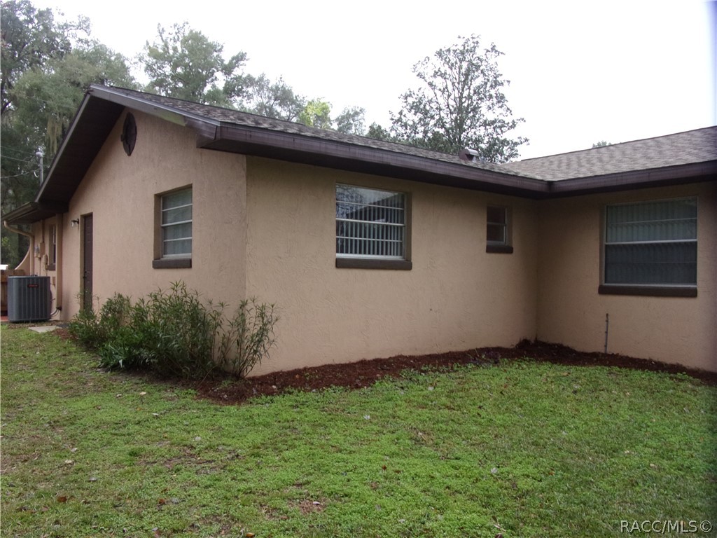 6715 E Red Robin Lane, Inverness, FL 34452