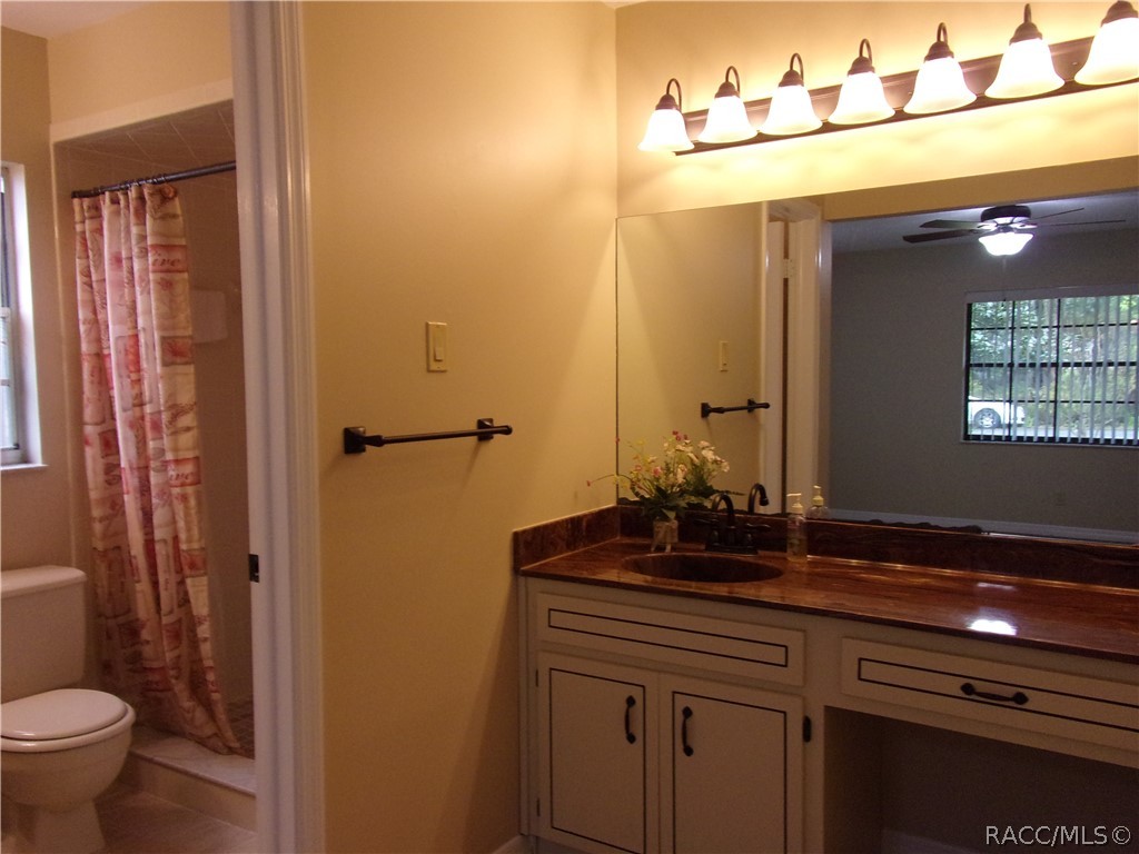 6715 E Red Robin Lane, Inverness, FL 34452