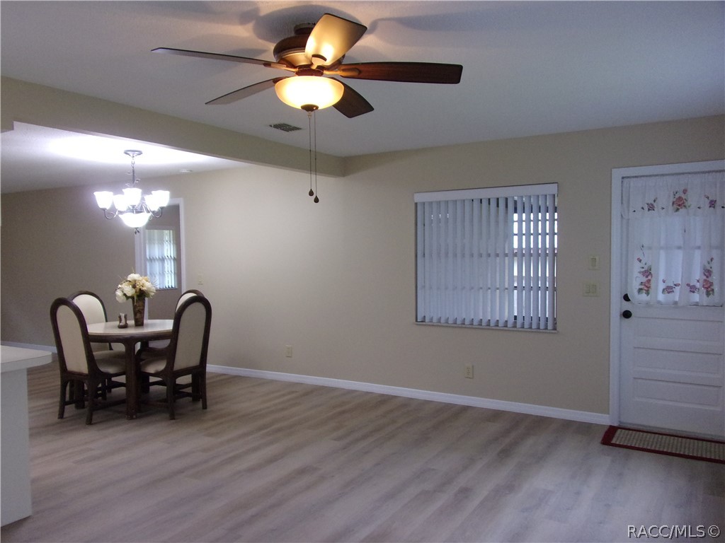 6715 E Red Robin Lane, Inverness, FL 34452
