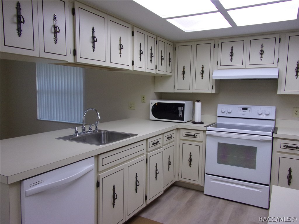 6715 E Red Robin Lane, Inverness, FL 34452