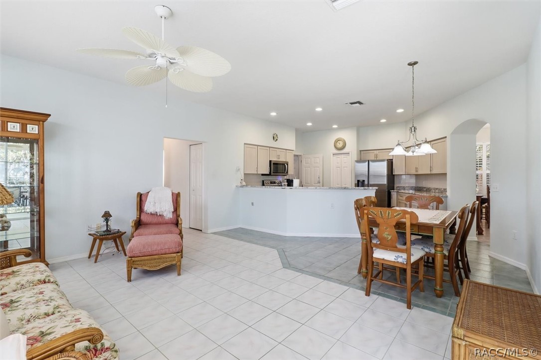 8799 SW 196th Avenue Road, Dunnellon, FL 34432